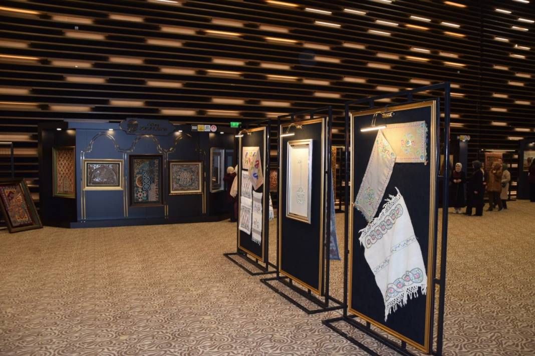 İpek Yolu Temalı Altın Dokunuşlar Sergisi Konya’da kapılarını açtı 18